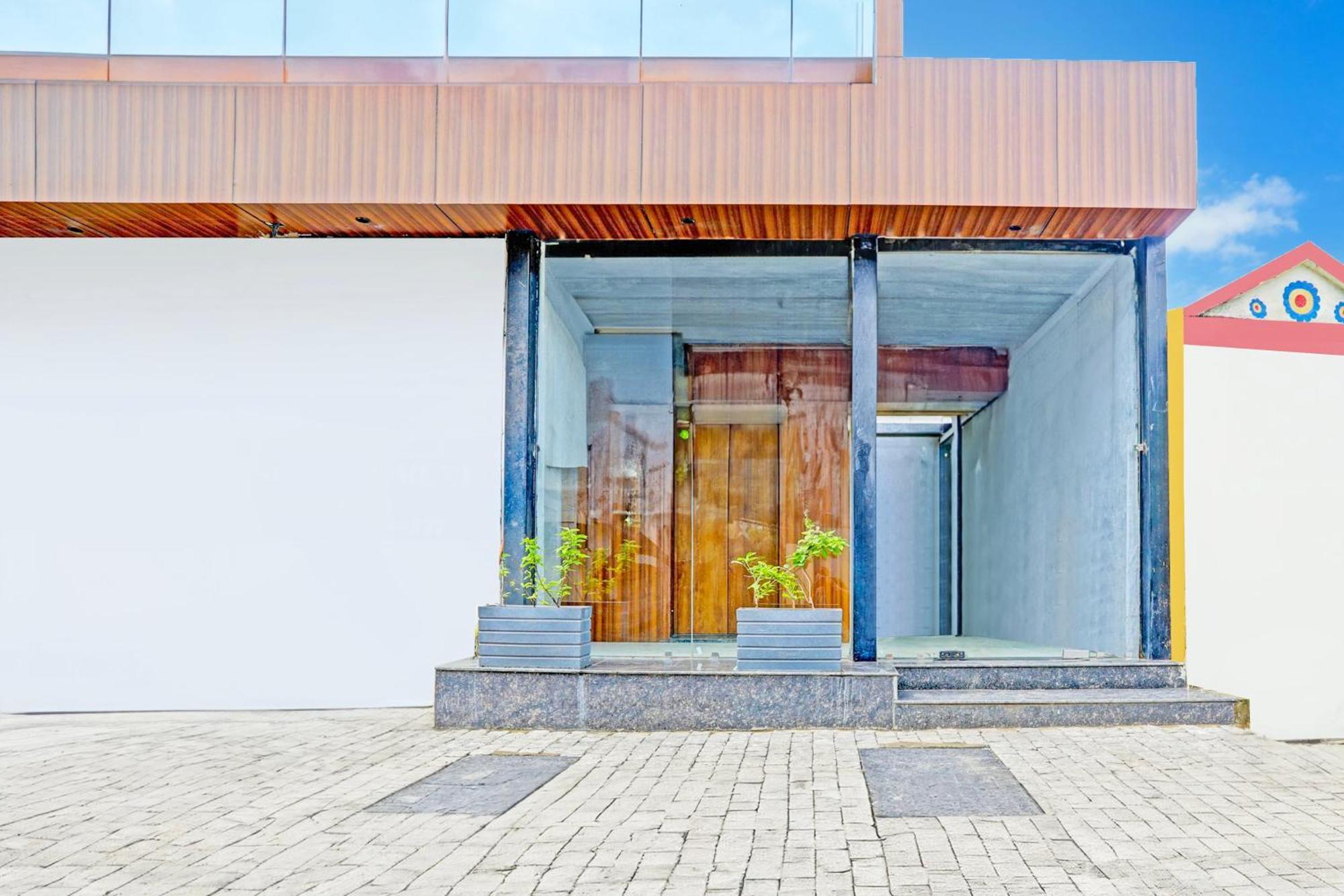 Super Hotel O Raipur Екстериор снимка