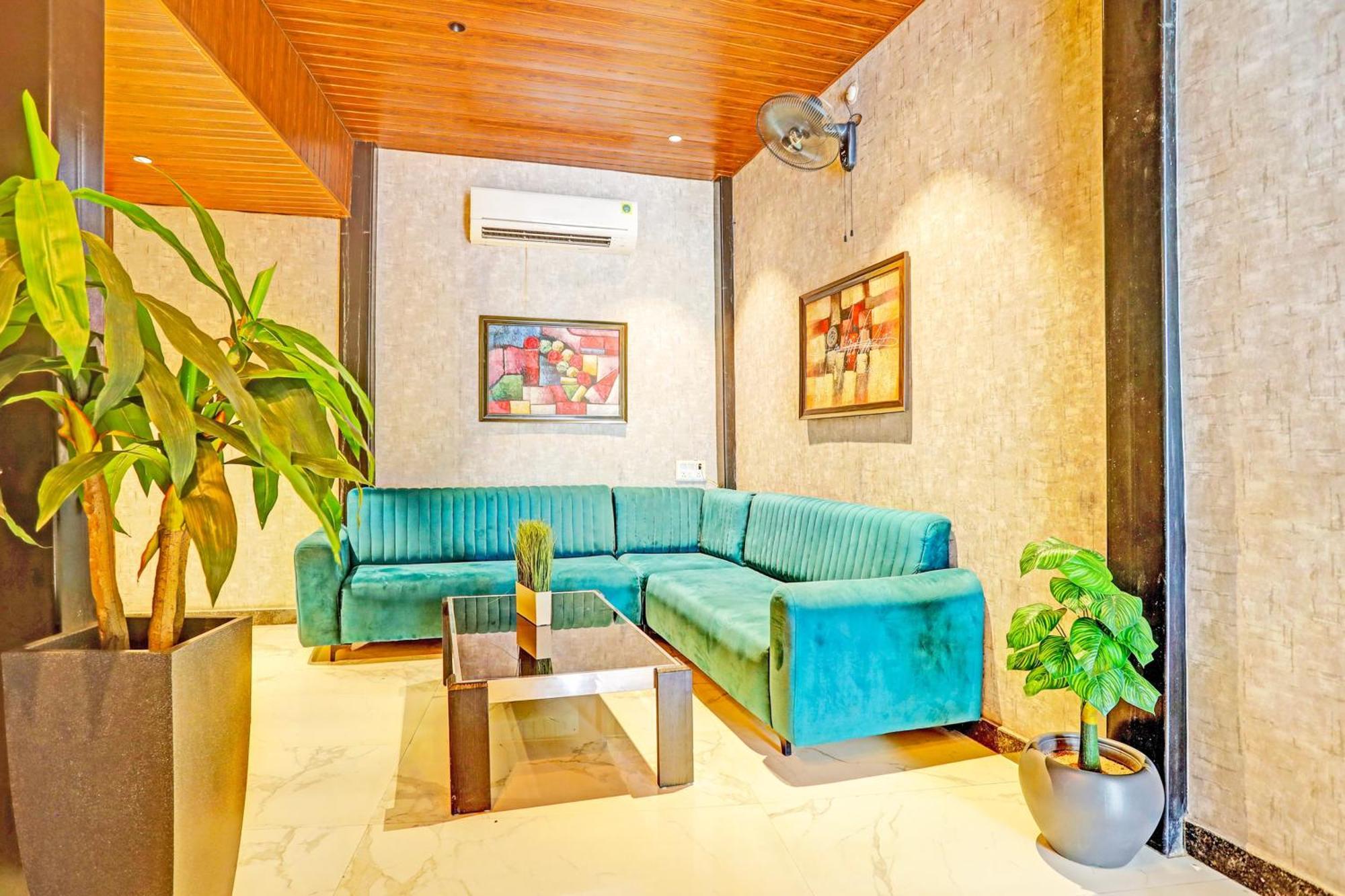 Super Hotel O Raipur Екстериор снимка