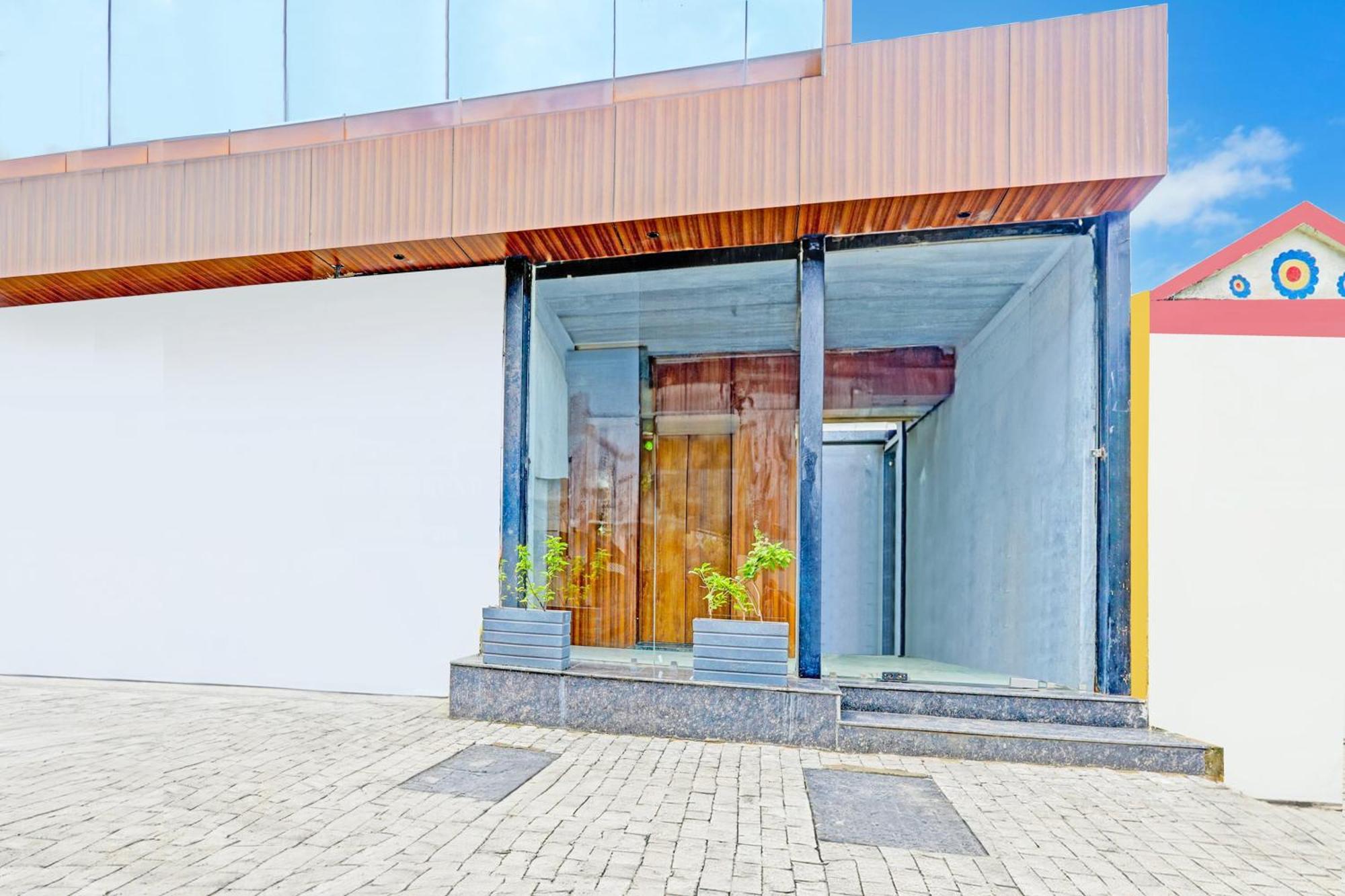 Super Hotel O Raipur Екстериор снимка